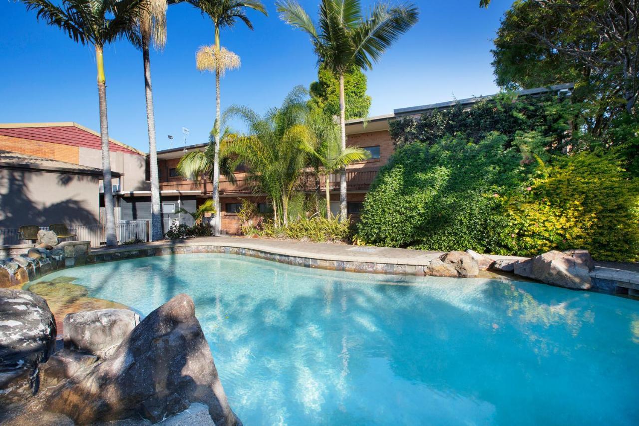 Villa Noosa Hotel Нусавілл Екстер'єр фото